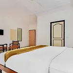 Fabhotel Corporate Square