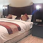 Ddr Hotel Residency