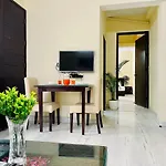Bluo 1Bhk - Dlf Golf Course Road , Balcony, Lift