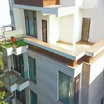 Lime Tree Hotel Sushant Lok Gurgaon Sector 29 Next To Iffco Chowk Metro