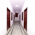 Oyo 36700 Moonlight Residency