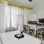 Townhouse 1120 Moonlight Residency Near Appu Ghar