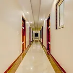 Collection O Hotel Aditya Palace Near Leisure Valley Park