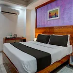 Luxury Room On Nh8 Near Hero Honda Chowk Gurgaon
