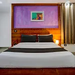 Luxury Room On Nh8 Near Hero Honda Chowk Gurgaon