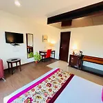 Corus Hotel & Banquets - Sector 14, Gurgaon Couple Friendly