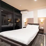 Firebrick Boutique Residences - Garnet House