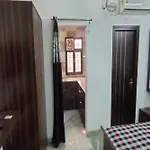 Oyo Home Q67 Near Omaxe Gurgaon Mall