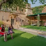 Khohar Haveli With Complimentary Breakfast And Outdoor Pool