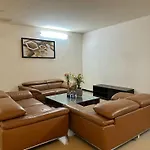 Spacious Basement For Parties Near Hong Kong Bazaar
