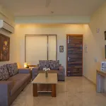Hostie Eva Dreams - Private 2 Bhk Apartments Near Artemis, Medanta, Fortis Hospitals