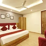 Saltstayz Select - Huda City Center
