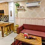 Deniz - 1Bhk, Balcony, Parking & Wi-Fi