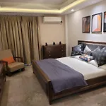 Entire Serviced Apartment In Dlf-Phase 2
