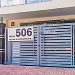 Hotel O Star Corporate Suite Near Omaxe Celebration Mall