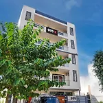 Hotel O Star Corporate Suite Near Omaxe Celebration Mall