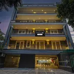 Super Townhouse Oak Udyog Vihar