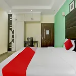 Collection O Ramjas Star Residency Near Appu Ghar