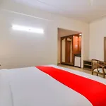 Super Collection O Queen Residency