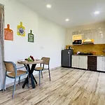 Olive Service Apartments - Medanta Medicity
