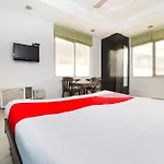 Hotel O Moonlight Residency