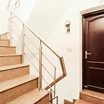 Hotel O Moonlight Residency
