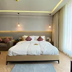 Elegant Apartment In Gurgaon