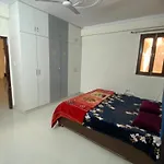 Cozy 2 Bhk Flat In Apartment