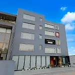Super Townhouse Sector 57 Gurgaon Near Hong Kong Bazaar