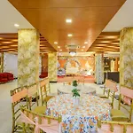 Hotel Wedlock Sector 47