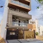 Lime Tree 1Bhk Service Apartment Near Artemis, Sector 52 Gurgaon