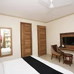 Collection O Paradise Franchisee Near Appu Ghar
