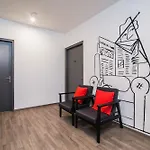 Super Townhouse Galleria Market Near Golf Course Road