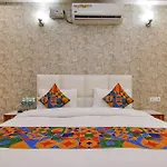 Homefort Stays - Sector 45 Near Cyber Park & Artemis Hospital