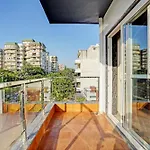 Homefort Stays - Sector 45 Near Cyber Park & Artemis Hospital