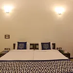 Oyo 5528 Dlf Phase 4