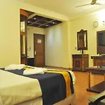 Oyo Rooms Sikanderpur Metro Station