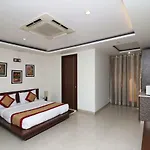Oyo 15503 Corporate House