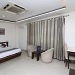 Oyo 15503 Corporate House
