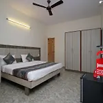 Homely Hotel Near Sector 31 Gurgaon