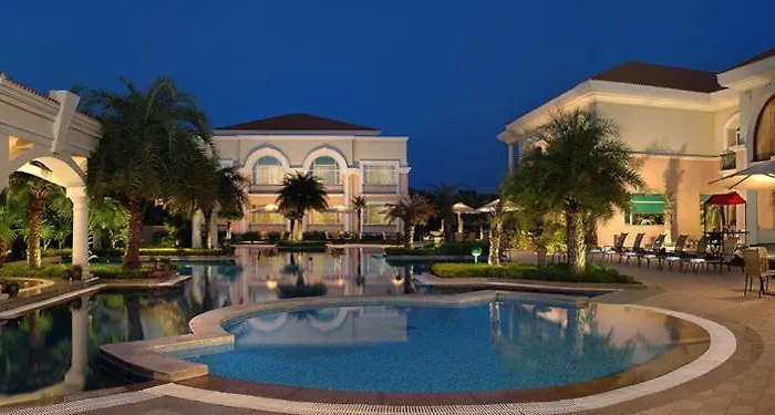 The Palms Town & Country Club - Resort