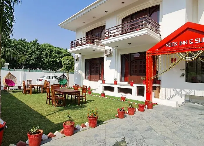 Nook Inn & Suites - Mg Road Metro