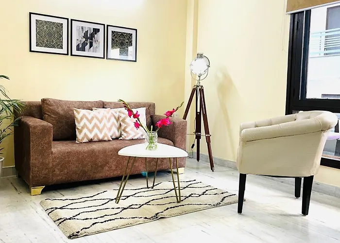 Bluo 1Bhk - Dlf Golf Course Road , Balcony, Lift