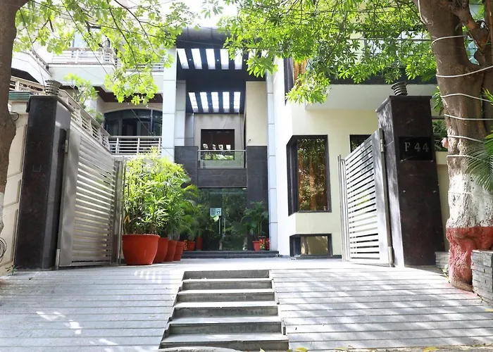 Art India Hotels