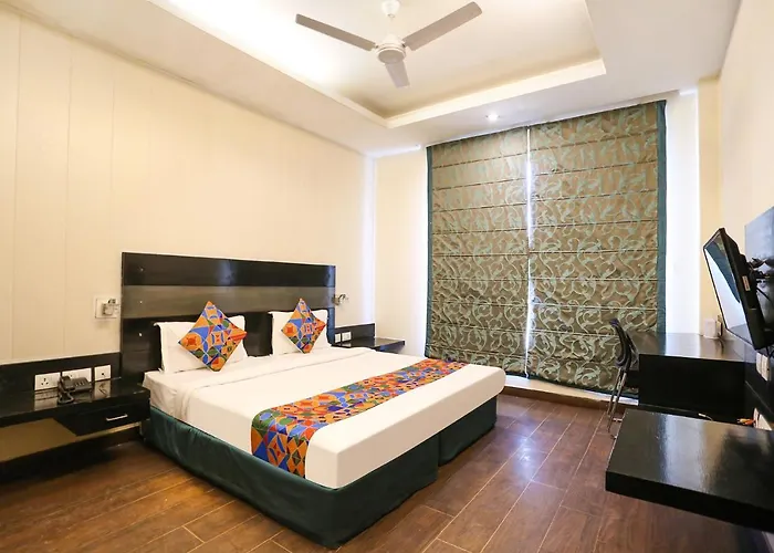 Fabhotel Posh Classic
