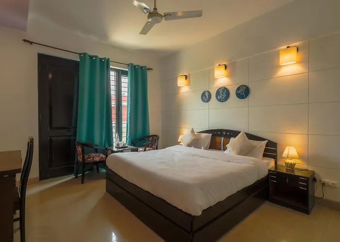 Bed Lucks Near Huda Metro Sector 40