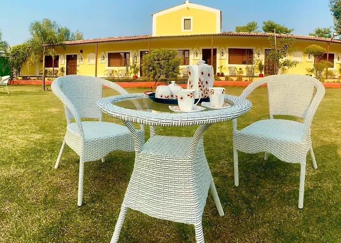 Vanzara Retreat