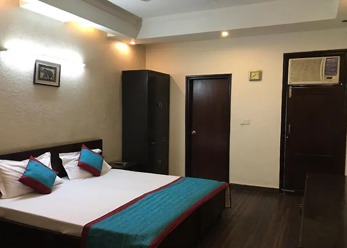 Hotel O Vatika