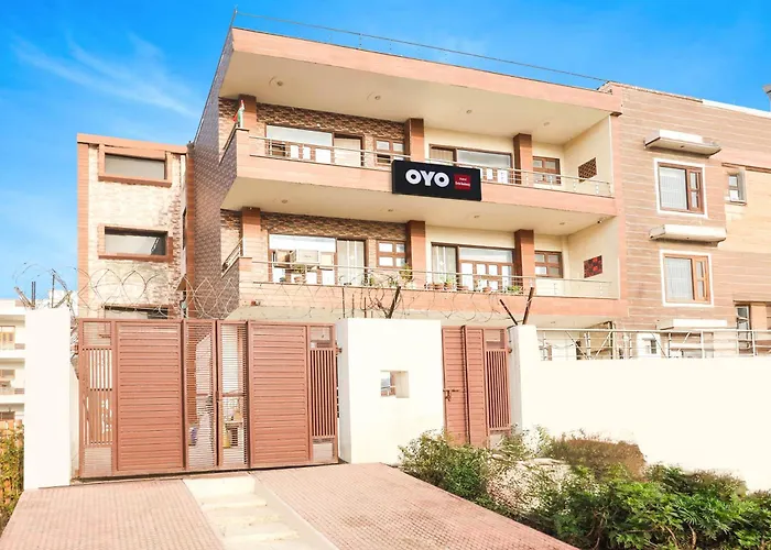Hotel O Circle Residency