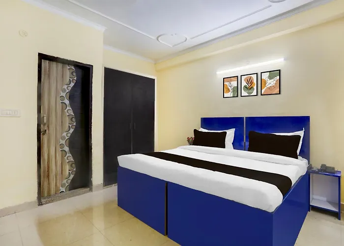 Super Hotel O Sheetla Colony